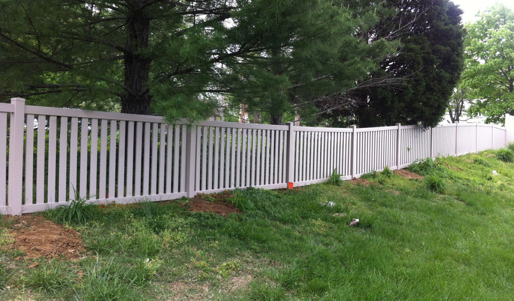 Residential Vinyl Fencing QCE Aluminum Fence